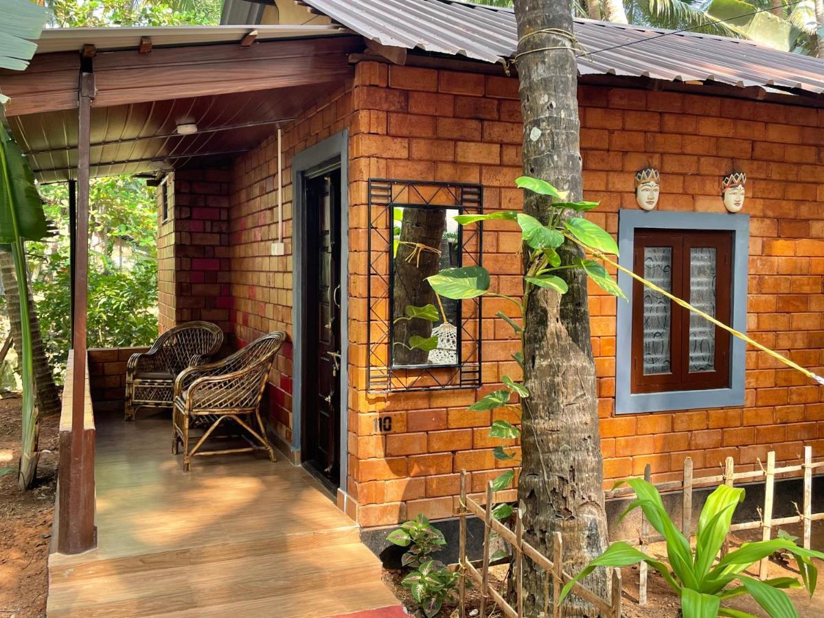 Palm Trees Ayurvedic Heritage Патнэм Экстерьер фото
