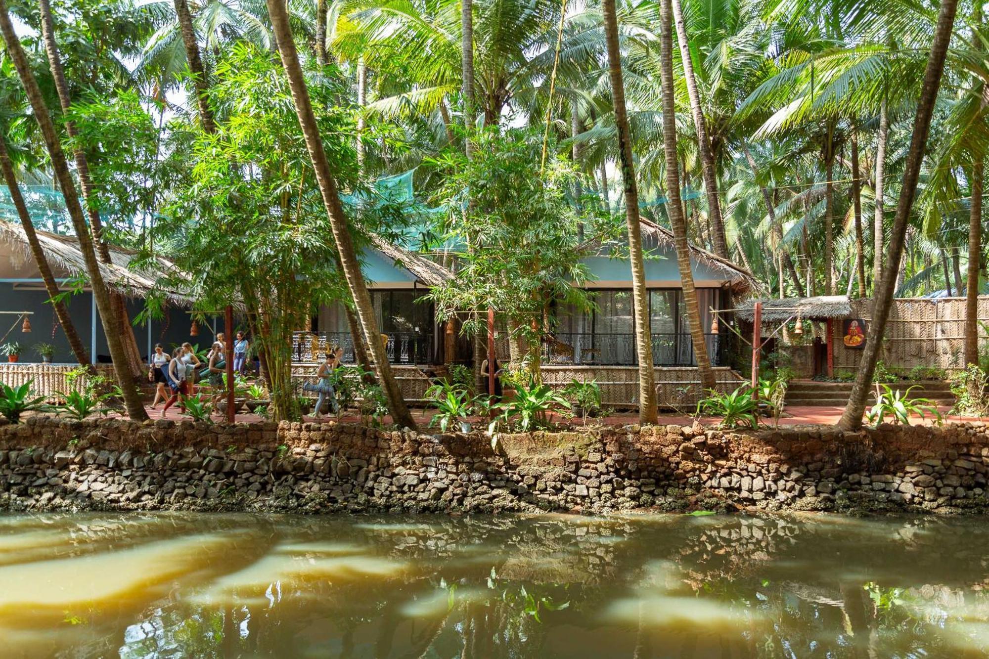 Palm Trees Ayurvedic Heritage Патнэм Экстерьер фото